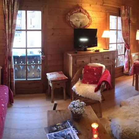 Appt Aux Gets Avec Balcon, Cheminee Et Wi-fi - Pres Des Telecabines ! - Fr-1-671-71 Les Gets